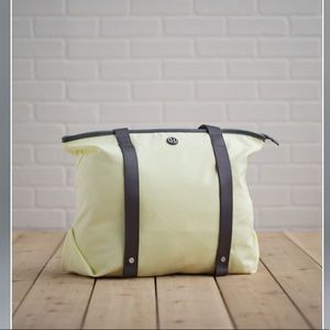 Lululemon Summer Lovin’ Yoga Tote